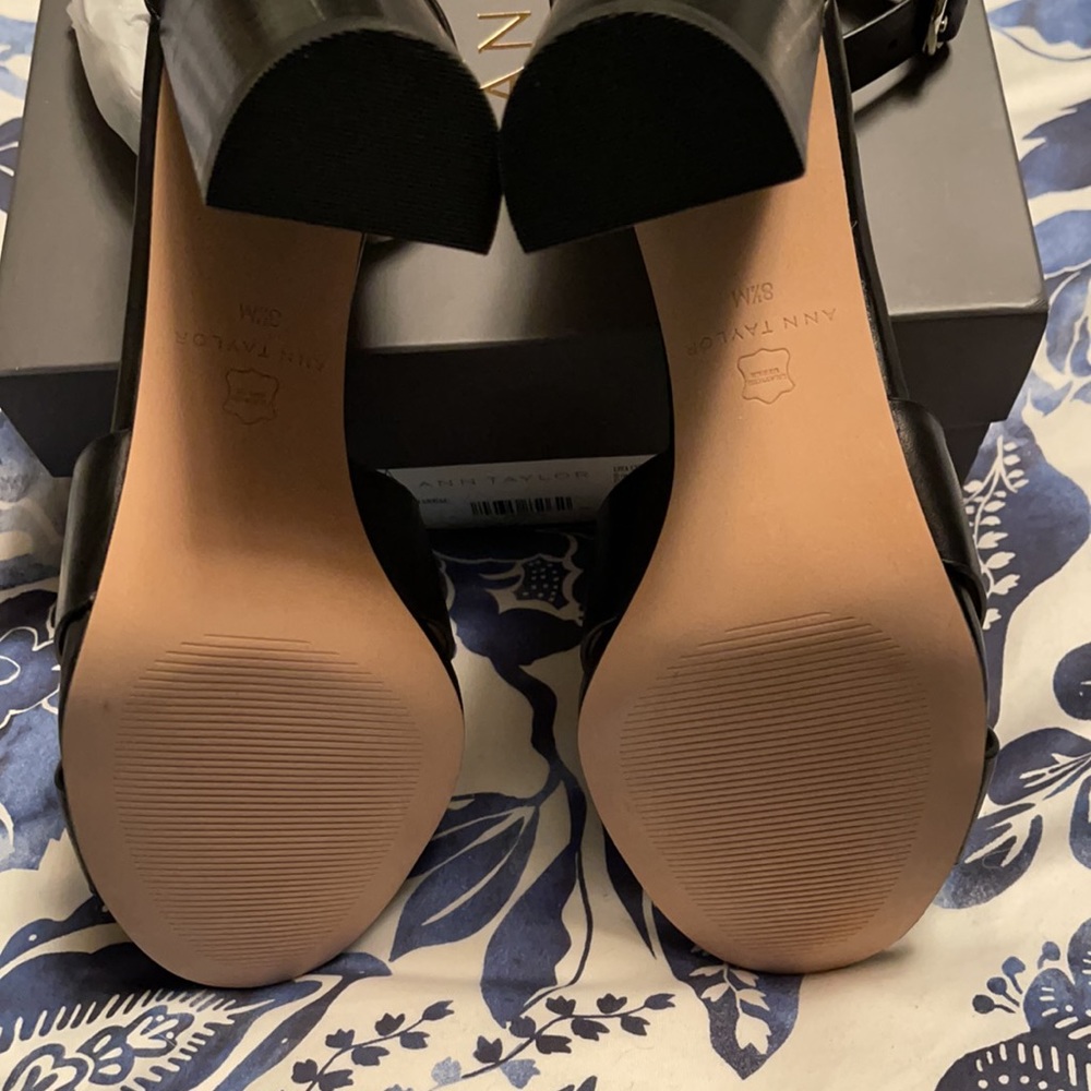 Ann Taylor Liya Leather Block Heel Sandals Shoes 458335 - Picture 11 of 11